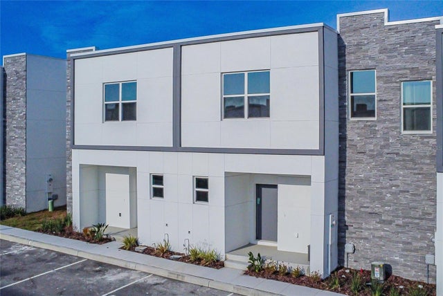 387 Famagusta Drive, DAVENPORT