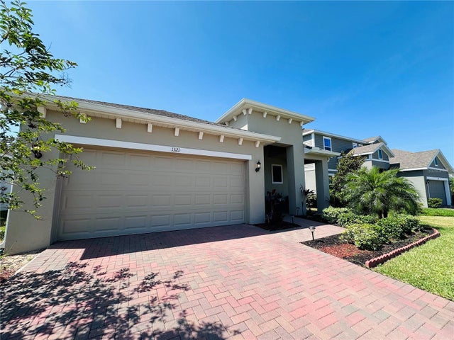 1321 Yorkdale Road, DAVENPORT